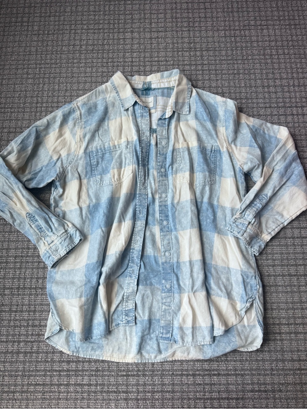 American Eagle Light Blue and White Plaid Button-Up Shirt